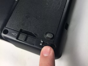 Langkah 2 — Lepaskan Disk Drive