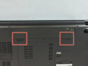 Langkah 1 — Mengakses Bagian Dalam Laptop
