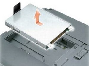 Langkah 4 — Menginstal Hard Drive Baru