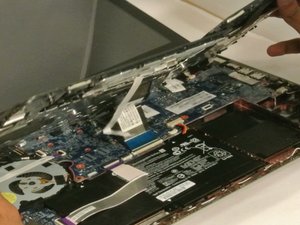 Langkah 3 — Ganti Hard Drive dan Pasang Kembali
