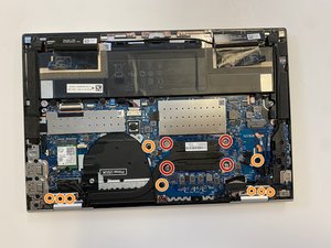 Langkah 9 — Lepaskan Sekrup Heat Sink