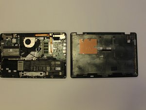 Langkah 1 — Membuka Tutup Bawah Laptop