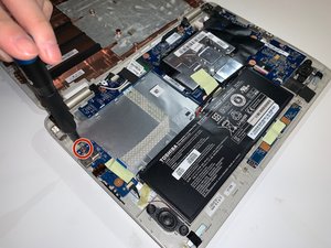 Langkah 2 — Mengakses Komponen USB