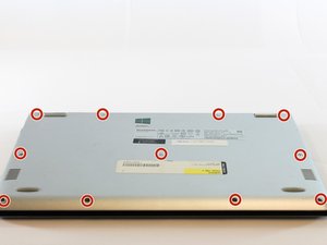 Langkah 1 — Membuka Panel Belakang Laptop
