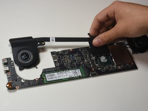 Langkah 10 — Pisahkan Fan dari Motherboard