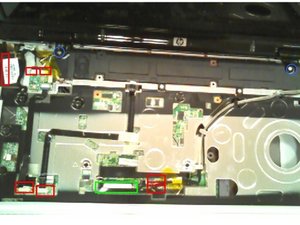 Langkah 5 — Menghubungkan Kabel Keyboard