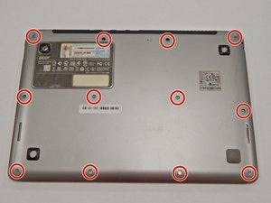 Langkah 1 — Membuka Casing Laptop