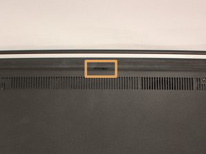 Langkah 2 — Buka Tutup Belakang Laptop