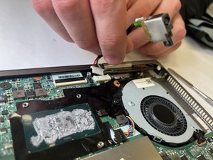 Langkah 5 — Mengganti Power Supply