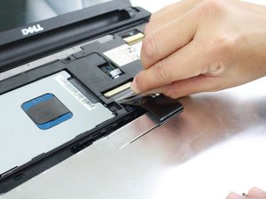 Langkah 4 — Pasang Hard Drive Baru
