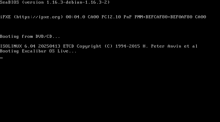 Layar hitam teks putih proses boot Peppermint dari DVD berisi baris SeaBIOS, iPXE, Booting from DVD/CD, ISOLINUX 6.04, dan Booting Excalibur OS Live