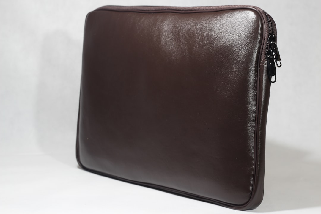 Ganti Panel Belakang Lenovo Ideapad 320-15ABR