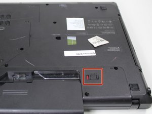 Langkah 1 — Matikan Laptop dan Lepaskan Baterai