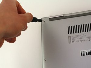 Langkah 1 — Matikan Laptop dan Siapkan Alat