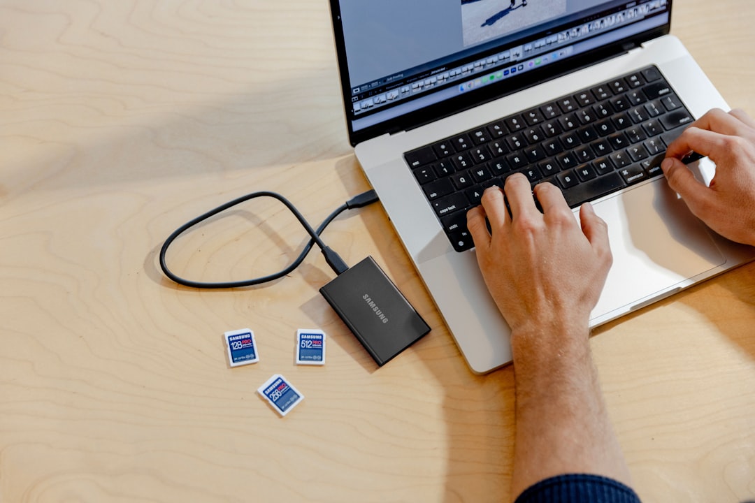 Ganti Hard Drive Dell Inspiron M5010
