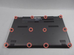 Langkah 1 — Membuka Tutup Belakang Laptop