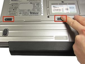 Langkah 2 — Lepaskan Kabel Keyboard