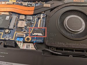 Langkah 3 — Menghubungkan Kabel Speaker