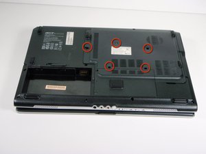 Langkah 1 — Membuka Panel RAM dan CPU