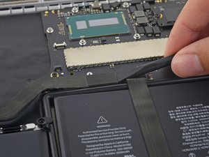 Langkah 5 — Melepas Kabel I/O Board