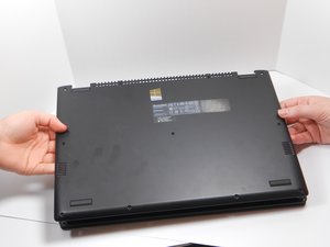 Langkah 2 — Lepaskan Panel Belakang Laptop