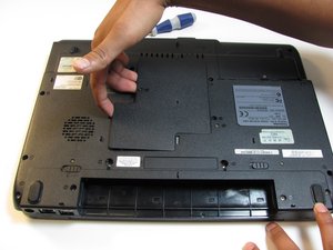 Langkah 2 — Buka Panel Tengah