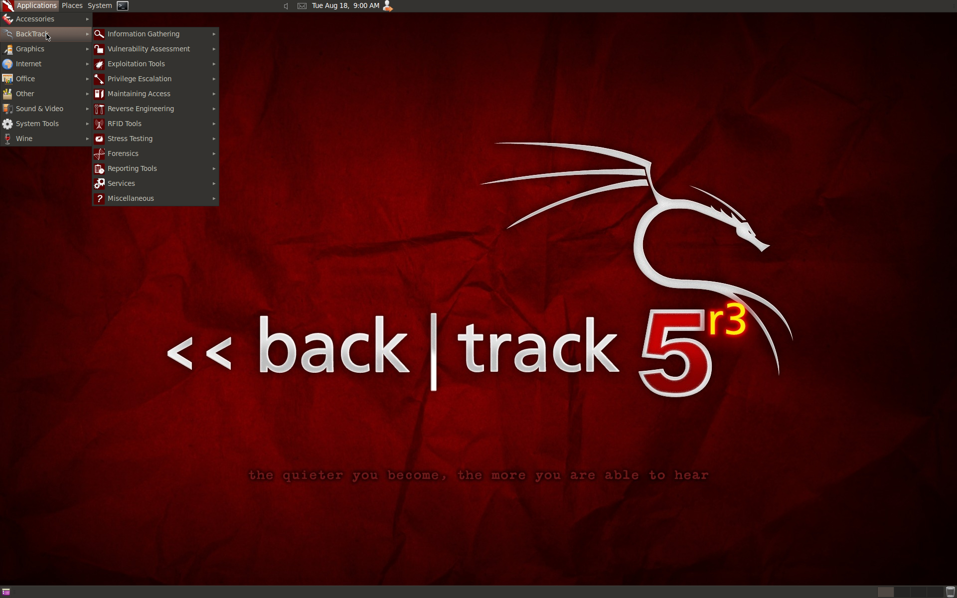 Submenu Applications > BackTrack di BackTrack 5 R3 berisi 12 kategori: Information Gathering, Vulnerability Assessment, Exploitation Tools, Privilege Escalation, hingga Miscellaneous