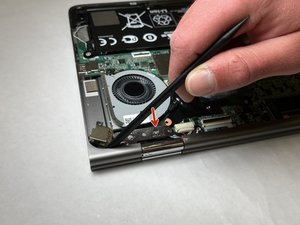 Langkah 4 — Mengangkat Power Supply