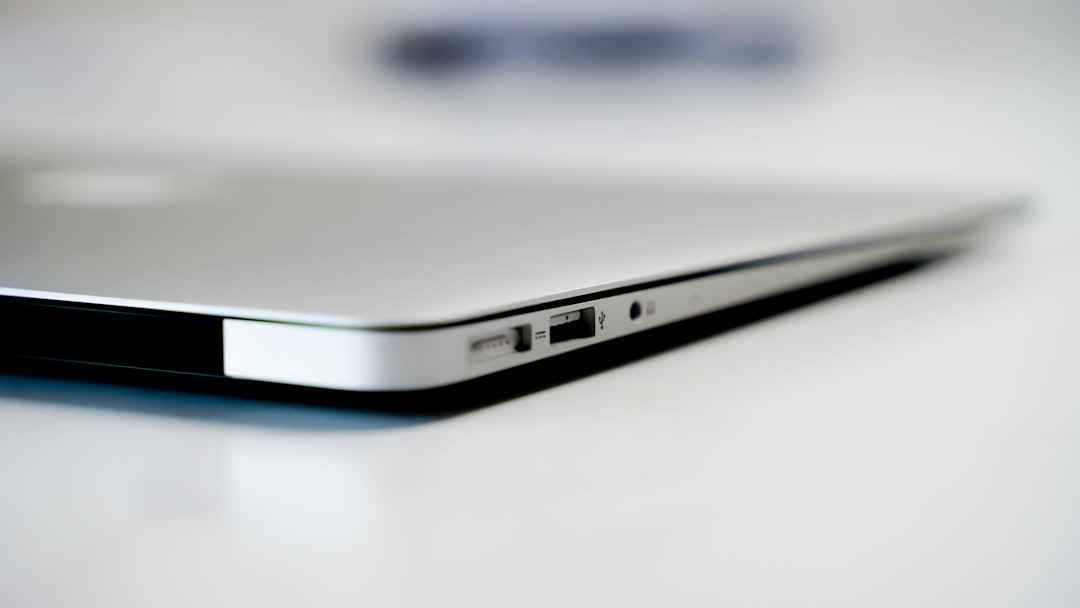 Ganti Casing Bawah MacBook Core Duo