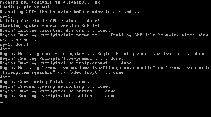 Layar hitam berisi teks putih proses boot GParted Live memuat filesystem.squashfs dan menjalankan skrip live-premount