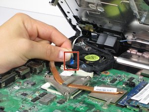 Langkah 4 — Mengganti DVD Drive