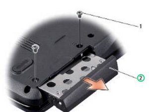 Langkah 8 — Masukkan Hard Drive Assembly ke Slot