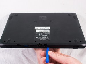 Langkah 2 — Mengangkat casing bawah