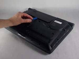 Langkah 4 — Buka Panel Belakang