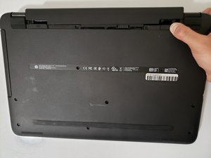 Langkah 3 — Buka Panel Belakang