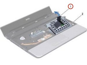 Langkah 3 — Mengangkat Hard Drive dari Kompartemen
