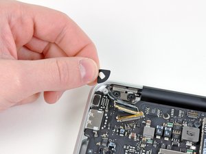 Langkah 6 — Lepaskan Gasket dan Kabel Antena