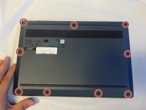 Langkah 1 — Membuka Bagian Bawah Laptop