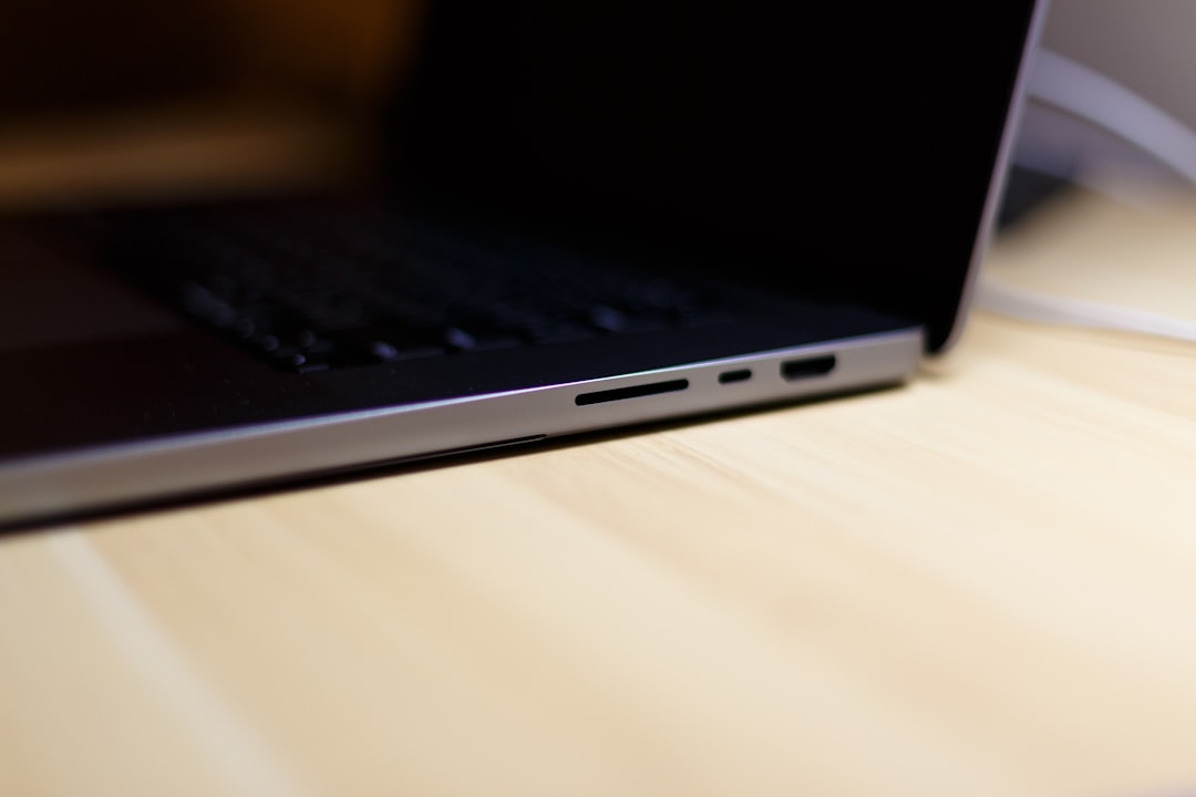 Ganti Casing Bawah MacBook Pro 15"