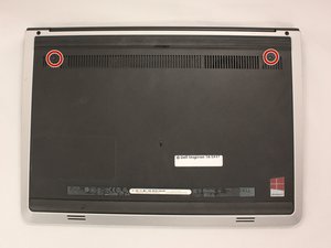 Langkah 2 — Buka Tutup Belakang Laptop