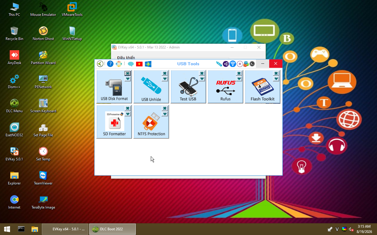 Submenu USB Tools DLC Boot 2022 berisi USB Disk Format, USB Unhide, Test USB, Rufus, Flash Toolkit, SD Formatter, dan NTFS Protection