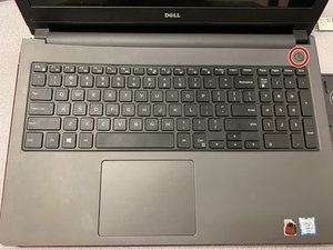 Langkah 1 — Matikan Laptop dan Keluarkan CD Tray