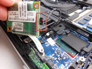 Langkah 3 — Lepaskan Kartu Modem