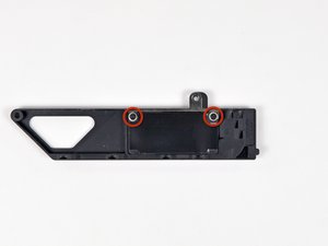 Langkah 5 — Mengangkat Board AirPort/Bluetooth