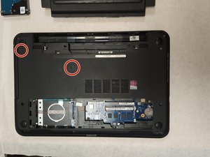 Langkah 5 — Cabut Optical Drive