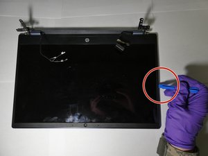 Langkah 4 — Buka Tutup Display Pad