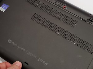Langkah 2 — Lepaskan Panel Belakang