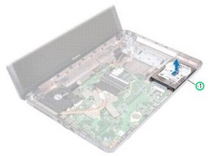 Langkah 2 — Geser Hard Drive dari Slotnya