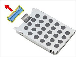 Langkah 5 — Mengeluarkan Adapter Hard Drive