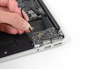 Langkah 6 — Angkat I/O Board
